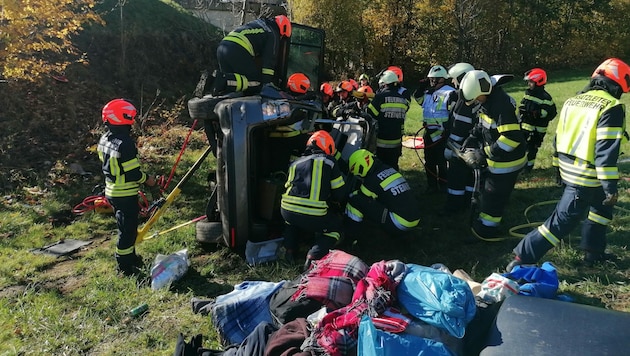Samstagmittag kam es bei Gröbming zu dem schweren Unfall. (Bild: BFV Liezen/Schlüßlmayr)