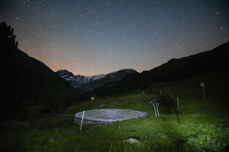 Sternenschale aus Zirbenholz (Durchmesser: sieben Meter) (Bild: TVB Tiroler Oberland Severin Wegener)