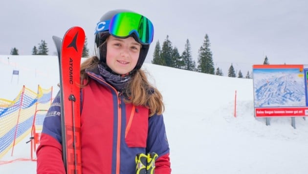 Anna Sophia freut sich, dass sie heuer doch wieder am Kasberg wedeln gehen kann. (Bild: Einöder Horst)