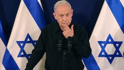 Israels Premierminister Benjamin Netanyahu hat vorsichtig Hoffnung auf eine mögliche Freilassung weiterer Geiseln aus den Händen der Hamas gemacht. (Bild: AP)