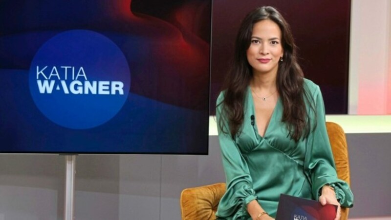 „Katia Wagner - der Talk“ sehen Sie jeden Mittwoch um 20.15 Uhr auf krone.tv. (Bild: Zwefo)