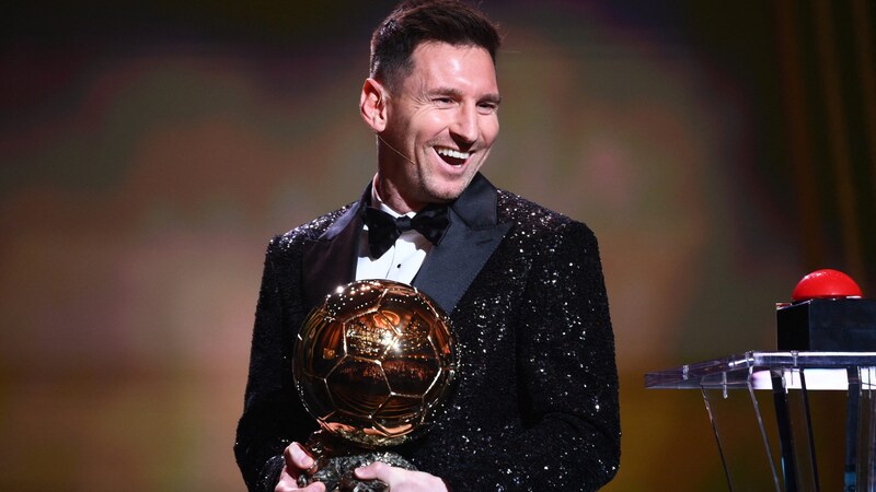 2021 ging der Ballon d‘Or an Lionel Messi, Robert Lewandowski ging leer aus. (Bild: AFP or licensors)