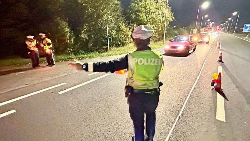 Autobahn Kontrollen Überladene Fahrzeuge Und Ein Lenker Auf Drogen Kroneat