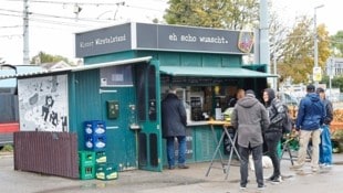 Vier Jahre lang beglich der 60-Jährige die offenen 21 Euro für seine sieben Bier am Würstelstand nicht.  (Symbolbild) (Bild: Groh Klemens)