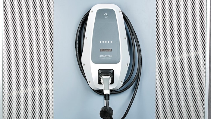 Platz 6, Note 2,2: Smartfox Pro Charger, 1239 Euro