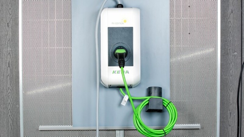 Platz 3, Note 1,9: KEBA KeContact P30 PV-Edition, 1019 Euro (Bild: ADAC/Ralph Wagner)