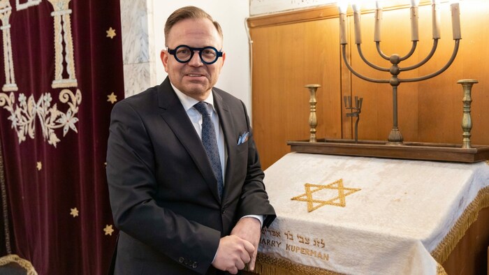 Elie Rosen möchte die Veranstaltung in Salzburg nicht absagen und will sich um ein ...