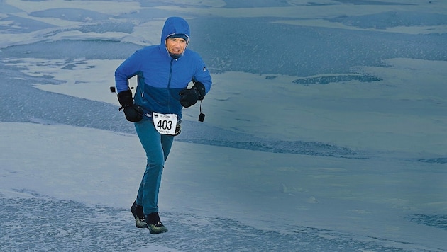 Strafverteidiger Normann Hofstätter lief 63 Kilometer auf Eis und Schnee. (Bild: zVg)