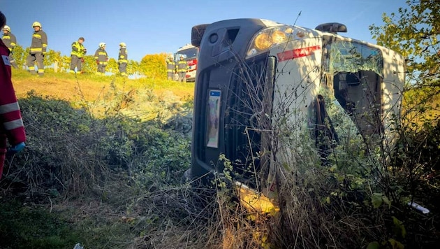 Der Lenker war mit dem Kfz ins Schleudern geraten.  (Bild: FF Kirchberg)