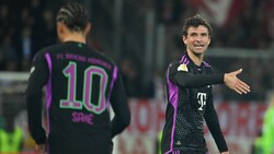 Thomas Müller warnt seine Teamkollegen vor dem Duell gegen Arsenal.  (Bild: APA/AFP/Jean-Christophe VERHAEGEN)