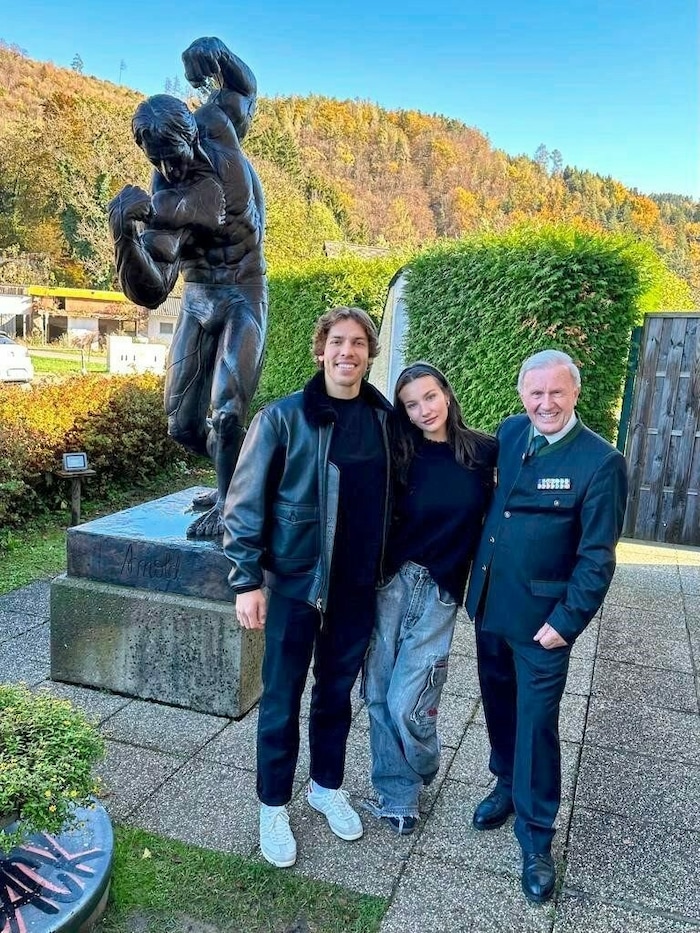 Im Geburtshaus seines Vaters, dem Arnold Schwarzenegger Museum, bekam Joseph Baena eine ...