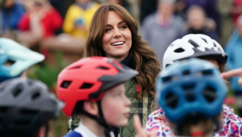 Prinzessin Kate beim Besuch in Moray (Bild: APA/Jane Barlow/Pool via AP)