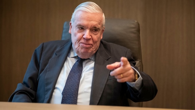 Klaus-Michael Kühne war einer der reichsten Männer Deutschlands – und einer der wenigen, der ...