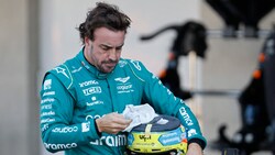 Fernando Alonso hat auf die Gerüchte über seine Person reagiert. (Bild: APA/AFP/POOL/ANDRES STAPFF)