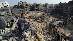 Amnesty International hat jetzt kritisiert, dass Angriffe des israelischen Militärs im Gazastreifen rechtswidrig gewesen seien. (Bild: AP)