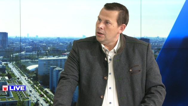 Obmann der Freiheitlichen Bauernschaft, Peter Schmiedlechner im krone.tv-Talk (Bild: krone.tv)