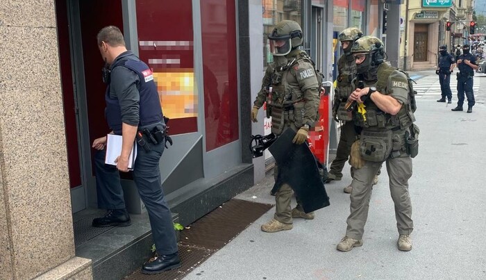 Auch in diesem angeblichen Sonnenstudio wurden die Finanzpolizisten rasch fündig.