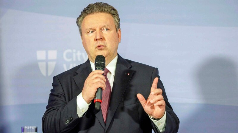 Bürgermeister Michael Ludwig überraschte auch die Wiener Parteien mit seiner Ankündigung. (Bild: SEPA.Media KG | Michael Indra | www.sepa.media)