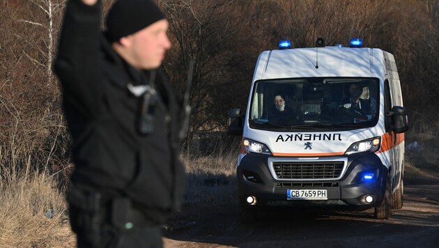 In Bulgarien sind bei heftigen Unwettern zwei Menschen ums Leben gekommen (Symbolbild). (Bild: APA/AFP/NIKOLAY DOYCHINOV)