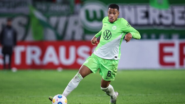 Wolfsburg (im Bild Aster Vranckx) kam gegen Bremen nicht über ein 2:2 hinaus. (Bild: AFP or licensors)