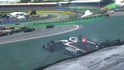 Für Kevin Magnussen im Haas war das Rennen schon nach wenigen Sekunden vorbei. (Bild: twitter.com/F1)