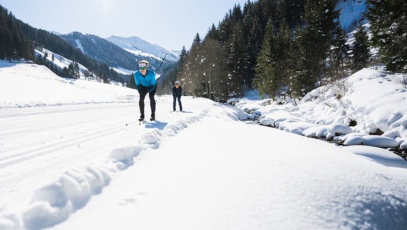 Auf den Langlauf-Loipen in Alpbach können Sie sich sportlich betätigen. (Bild: Genießerhotel Der Böglerhof)