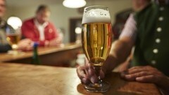 Salzburger halten trotz Teuerung am Biergenuss im Lokal fest (Bild: Herbert Lehmann)