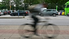 Gab es im Jahr 2017 206 Unfälle mit beteiligten Radfahrern, waren es 2023 346 Unfälle. (Bild: Wolfgang Spitzbart .)