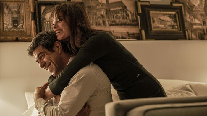 Marco Carrera (Pierfrancesco Favino) und Luisa Lattes (Bérénice Bejo). 