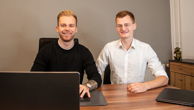 Das KI-Company-Duo Josef Birklbauer und Alexander Schurr (r.). (Bild: AIssistance)