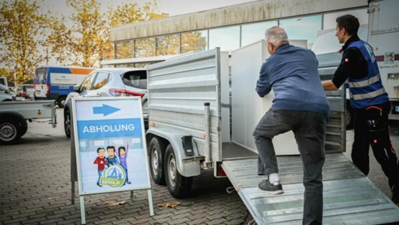 Ab 8 Uhr begann am Donnerstag die Abholung der letzten Stücke. (Bild: Markus Wenzel)