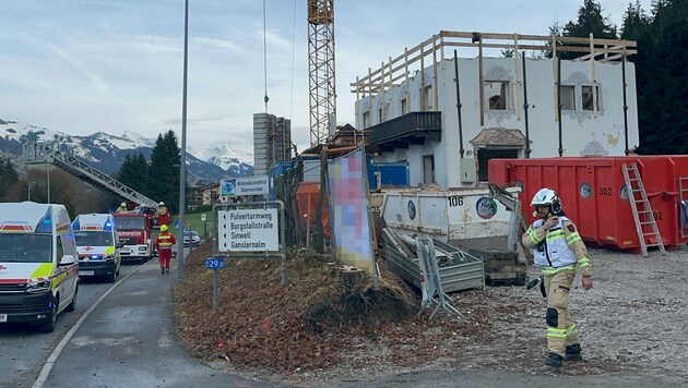 Auf dieser Baustelle in Kitzbühel kam es zum folgenschweren Unfall. (Bild: zoom.tirol)