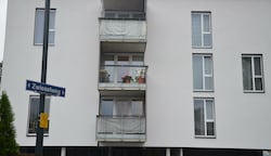 Zwietracht am Zwieselweg: Aus „5-Euro-Wohnungen“ wurden „7,3-Euro-Wohnungen“. (Bild: Daum Hubert)