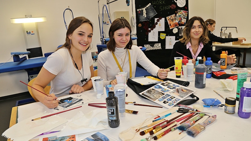 The fashion school is also popular with the girls. (Bild: Marion Hörmandinger)