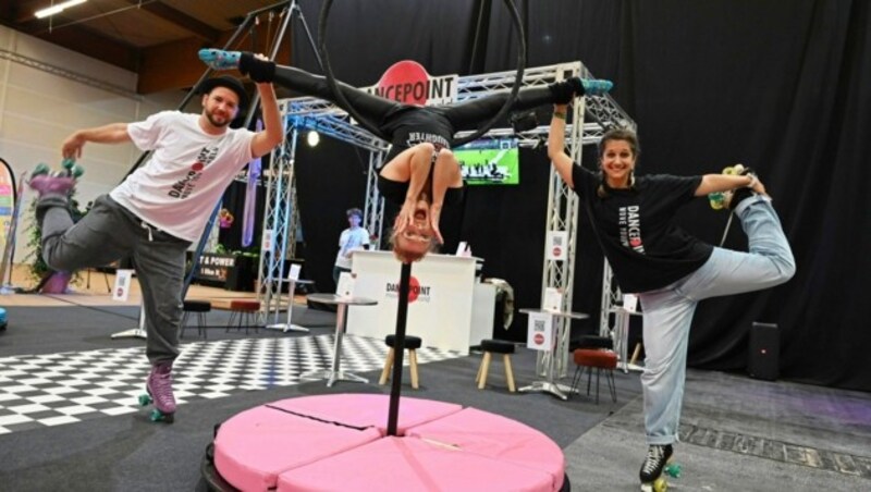 Die akrobatischen Einlagen vom Dancepoint Klagenfurt faszinieren. (Bild: EVELYN HRONEK)