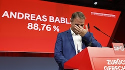 Andreas Baler schossen bei der Bekanntgabe des Ergebnisses die Tränen ins Gesicht. (Bild: APA/ERWIN SCHERIAU)