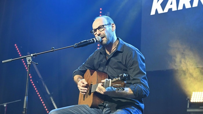 Der singende Polizist Hannes Posch ist der geborene Singer/Songwriter.