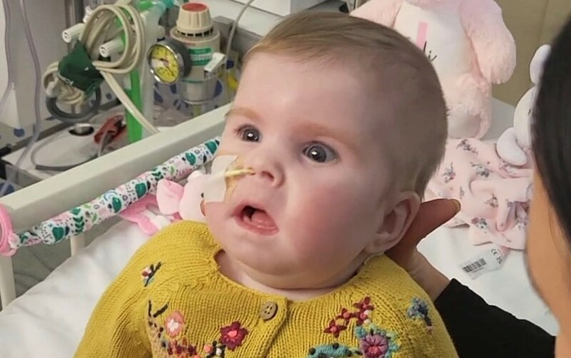 Die Krankheit des Babys wurde von Medizinern als unheilbar angesehen. (Bild: AP)