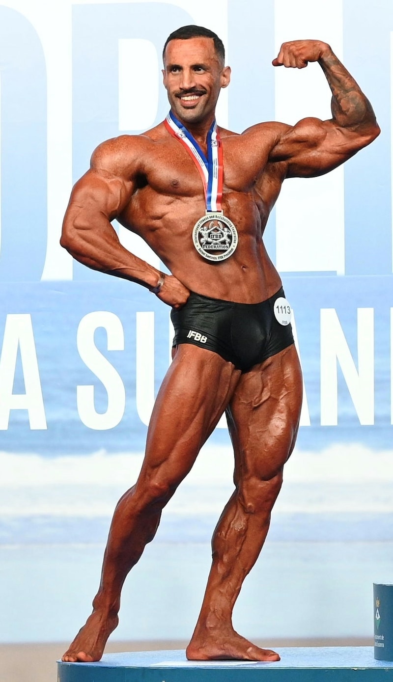 Erst Anfang November holte er sich in Santa Susanna (bei Barcelona, Spanien) den Titel des Vizeweltmeisters im Bodybuilding. (Bild: zvg Najibullah Ander)