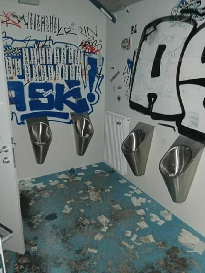 Verdreckter Boden