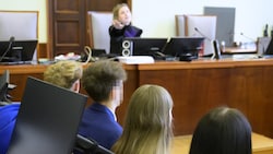 Vier Jugendliche mussten sich am Montag vor Gericht verantworten. (Bild: APA/ROBERT JAEGER)