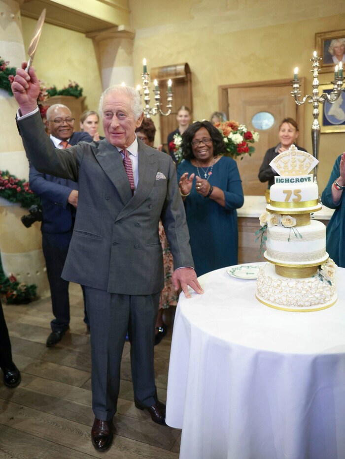 König Charles ließ sich am Vorabend seines Geburtstages feiern.