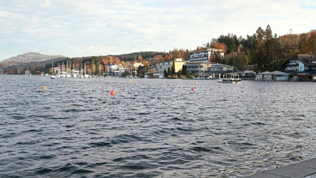 Das Haus befindet sich in bester Lage - direkt am Wörthersee. (Bild: Uta Rojsek-Wiedergut)