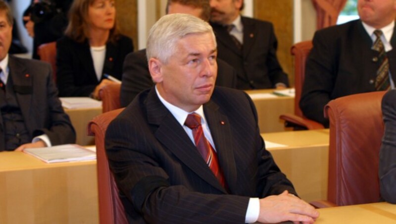 Hermann Kepplinger bei seinem Amtsantritt als Landesrat im Herbst 2003 (Bild: KRONEN ZEITUNG/CHRIS KOLLER)