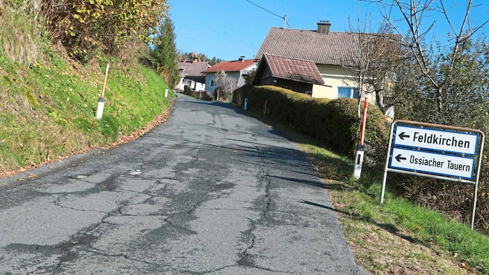 Die Ossiacher Tauern Straße ist eine wichtige Verbindung zwischen Bezirken