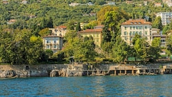 Bei einer Bootstour entlang der Küste sind die alten Villen besonders schön zu sehen. (Bild: www.mussil.eu)