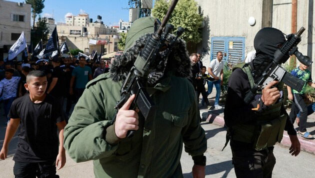 Bewaffnete Palästinenser im Westjordanland (Bild: AFP)