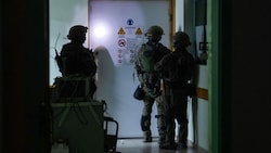 Israelische Streitkräfte im Al-Shifa-Krankenhaus (Bild: AFP)
