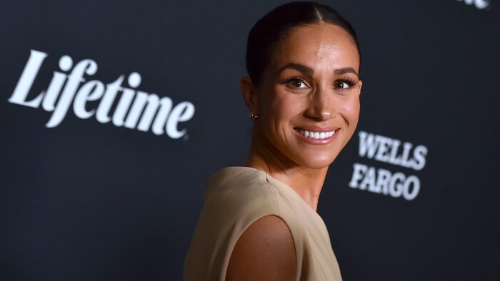 Meghan plauderte am Red Carpet unter anderem über anstehende Projekte ihrer Produktionsfirma ...