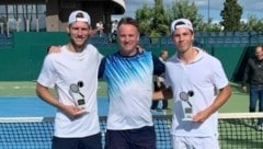 Neil Oberleitner, Coach Philip Gille und Joel Schwärzler (Bild: ÖTV)